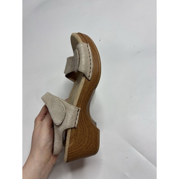 Dansko Women's 38 US 7.5 Sonnet Sandals Platform Gold Shimmer Suede Hook Loop - Picture 7 of 7